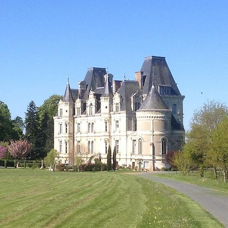 Chateau De La Tremblaye Cholet Exterior photo